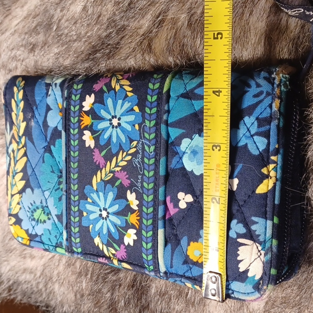 Vera Bradley wallet - Picture 14 of 16